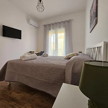 Marigio Oda ve Kahvaltı